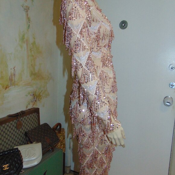 Pretty Little Thing Sequin Jumpsuit Champagne Mesh V-Neck sz 2 New Years - Picture 4 of 11